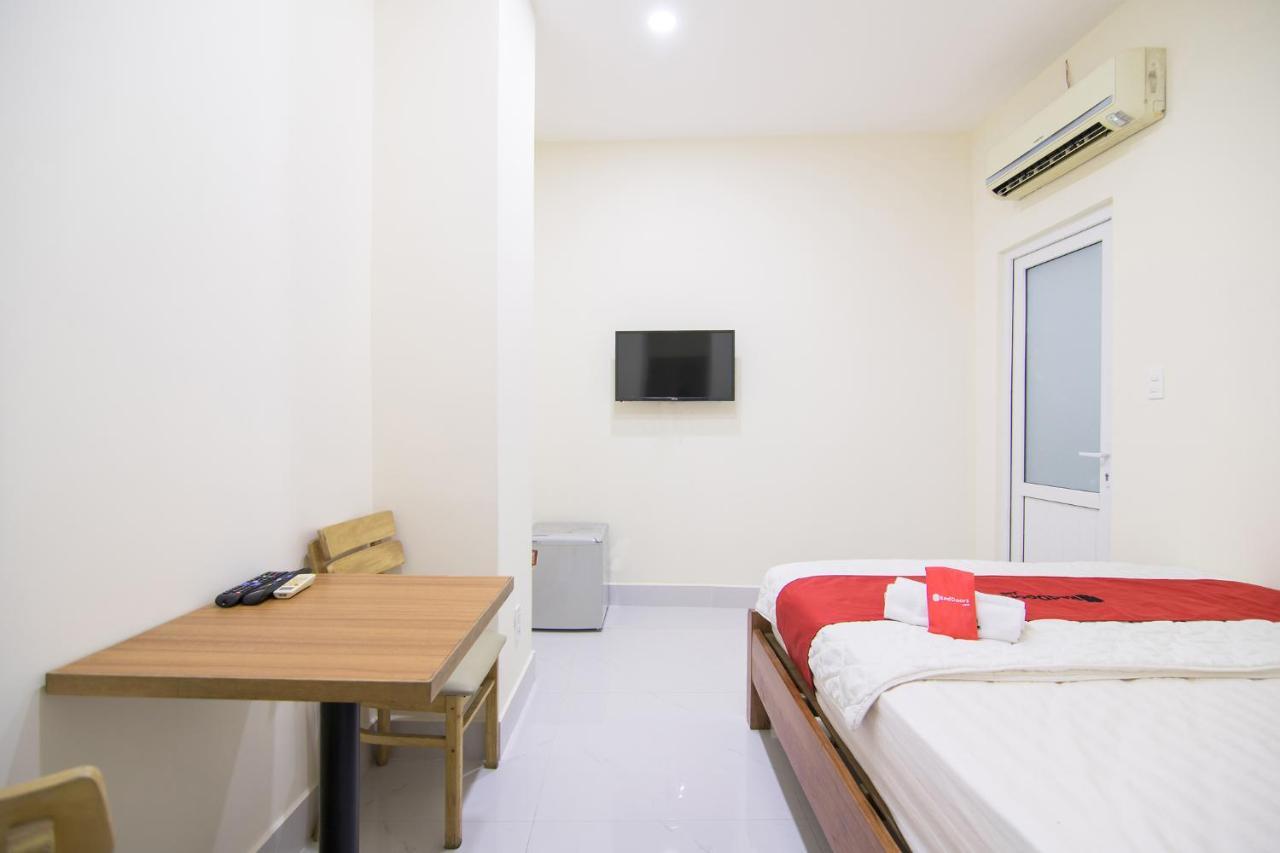 Reddoorz @ Le Van Sy Street Ho Chi Minh City Exterior photo